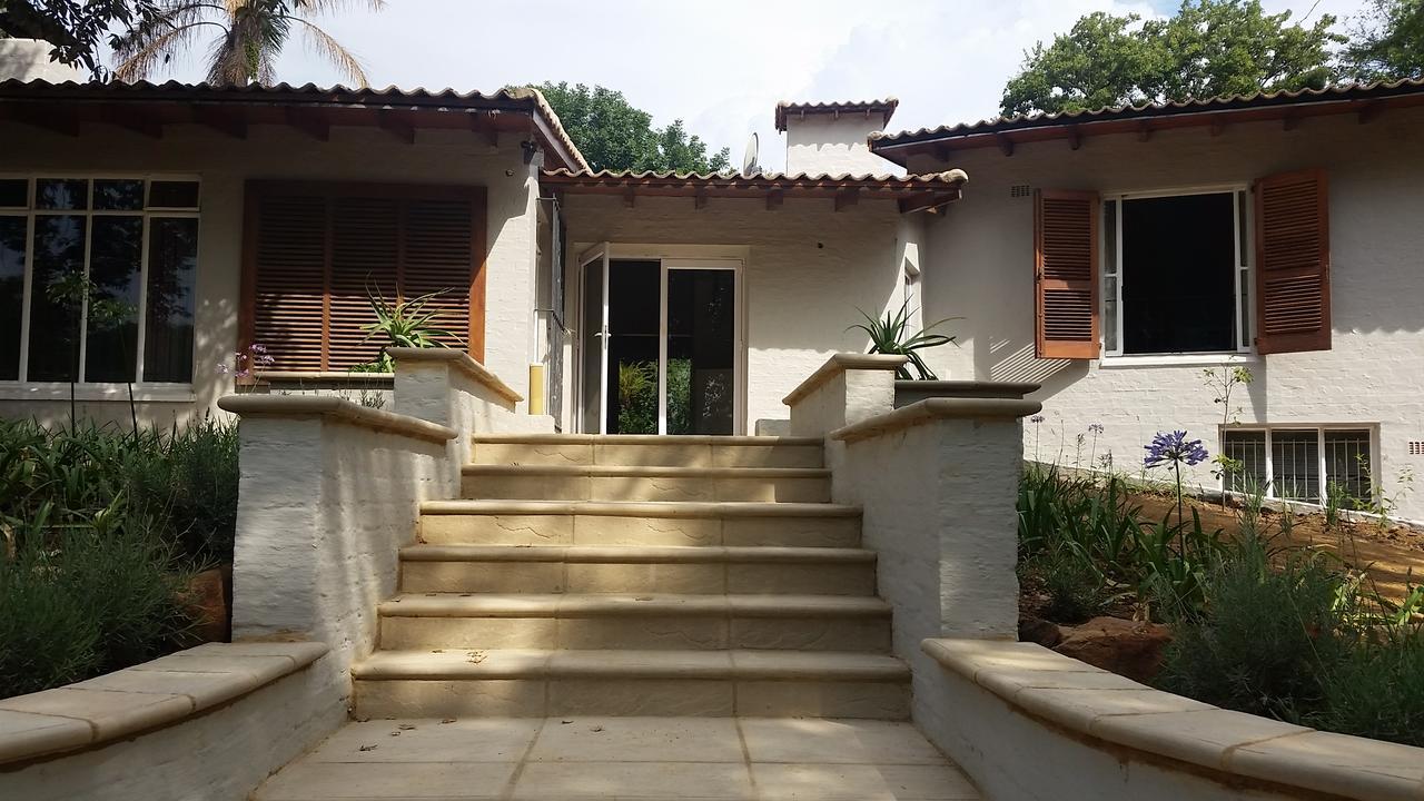 Amberhall Guesthouse Johannesburgo Exterior foto